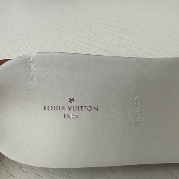 LOUIS VUITTON WOMEN'S LV ARCHLIGHT SNEAKER SIZE 40 AUTHENTIC❤️ - Picture 13 of 16